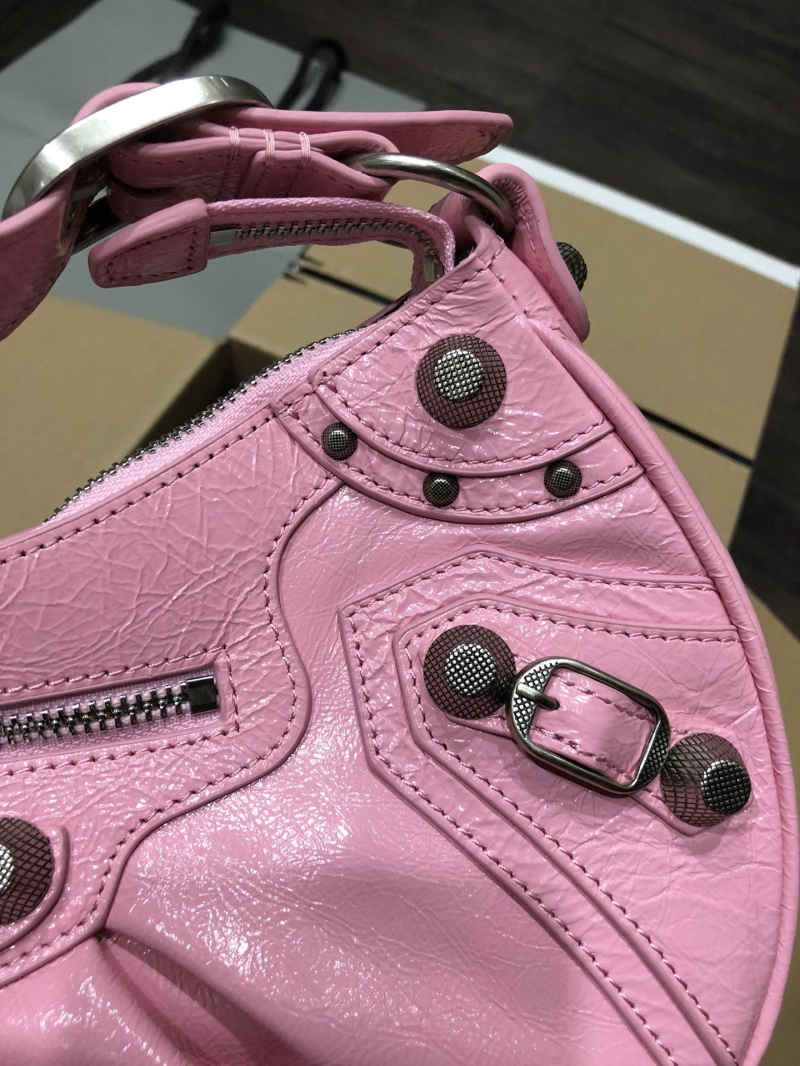 Ba1en*iaga le cagole bags